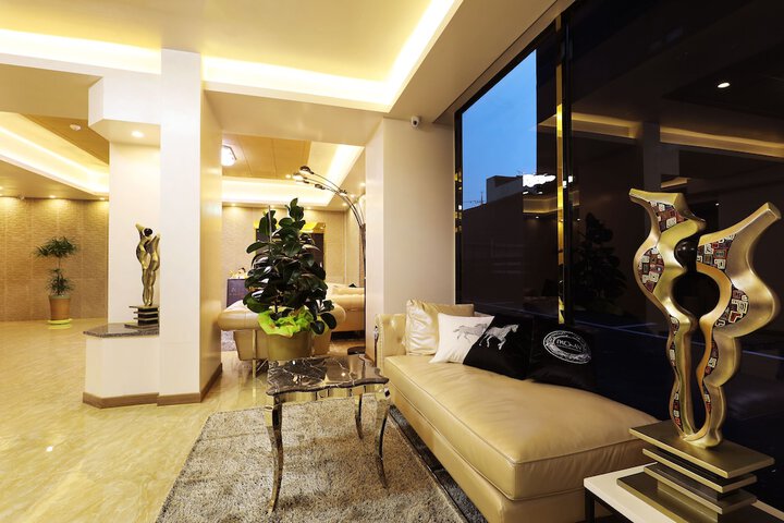 Hotel Interior 11 of 146
