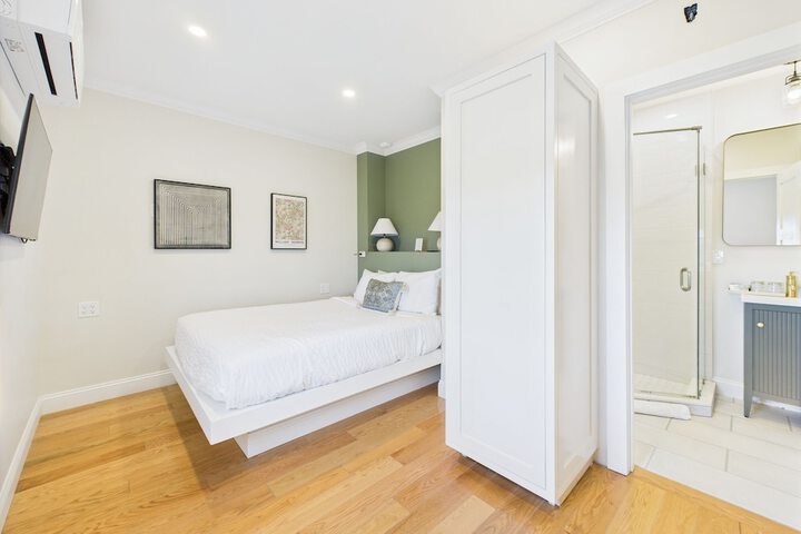 Room 81 of 209