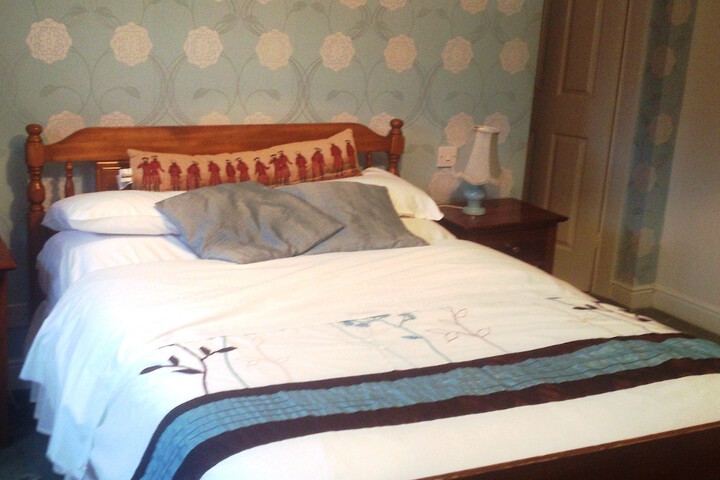 Room 13 of 28