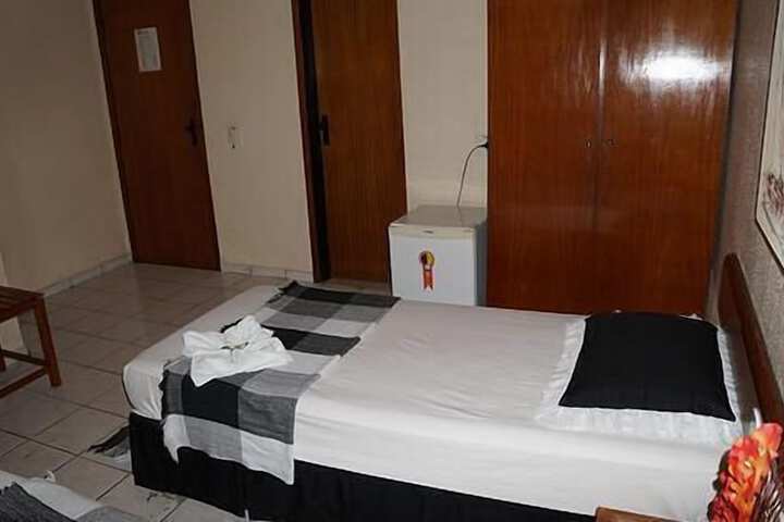 Room 11 of 26