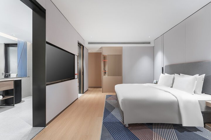 Room 15 of 49