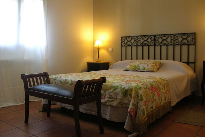 Room 6 of 40
