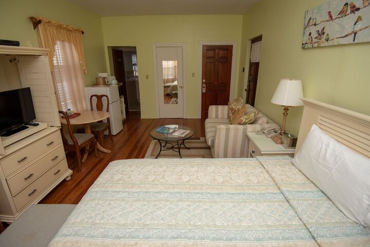 Room 22 of 77