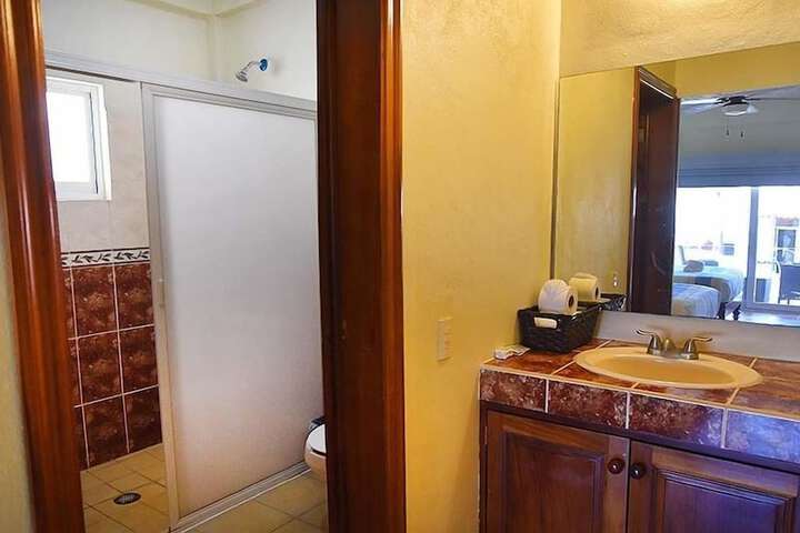 Room 13 of 48