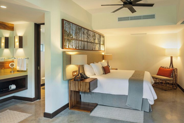Room 48 of 252