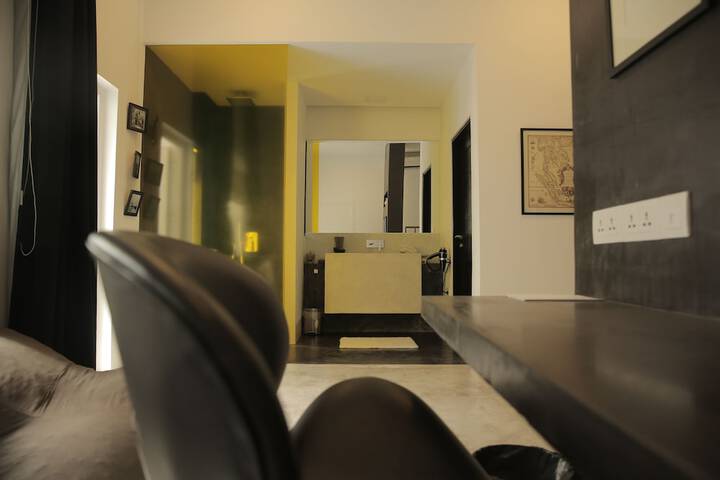 Room 7 of 39