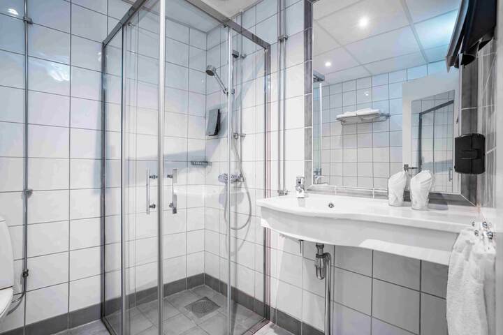 Clean Restrooms