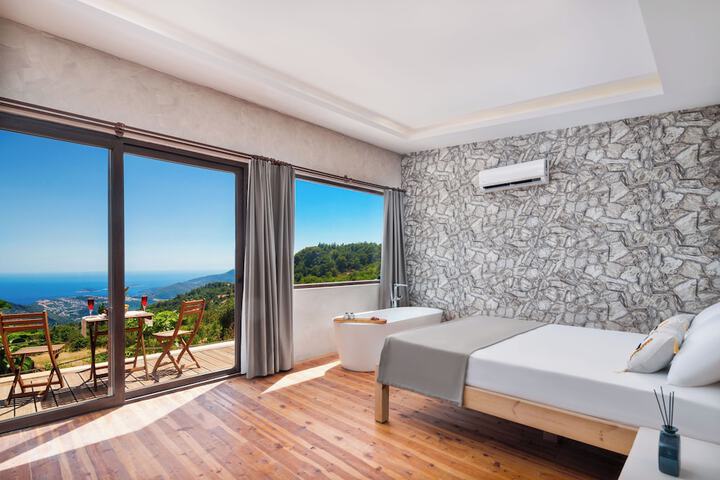 Room 20 of 74