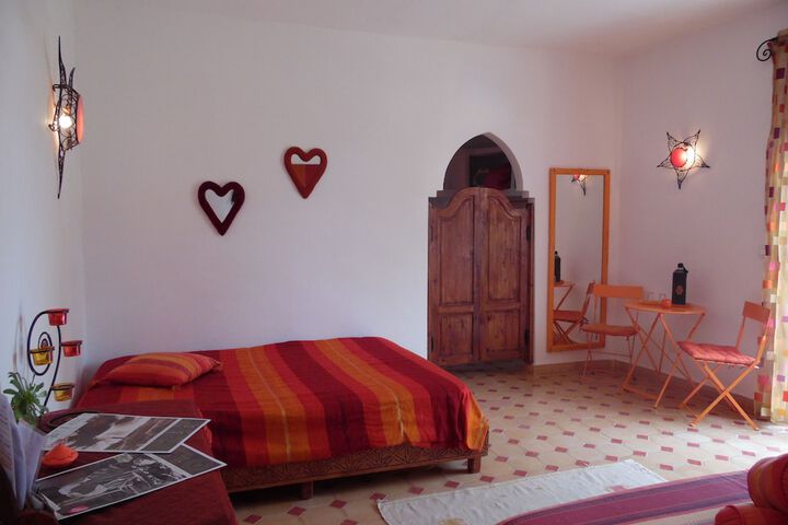 Room 18 of 92