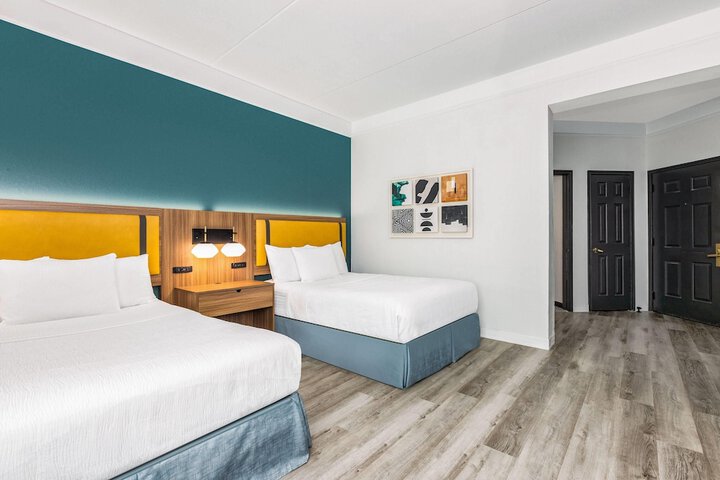 Room 19 of 48