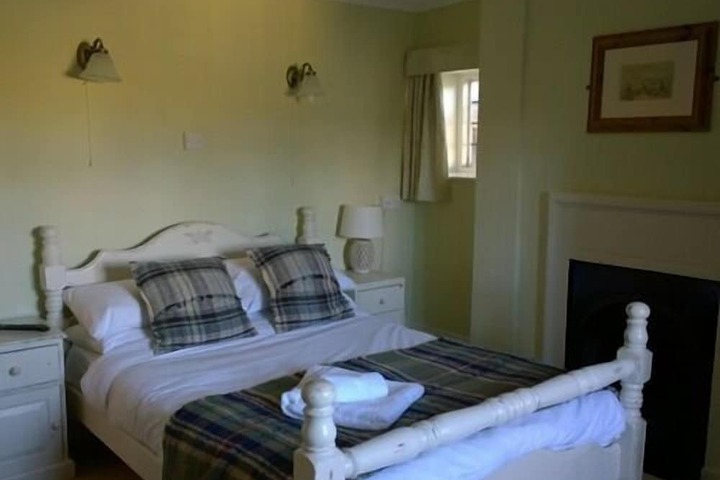 Room 8 of 22