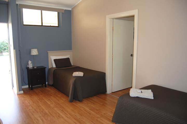 Room 12 of 40