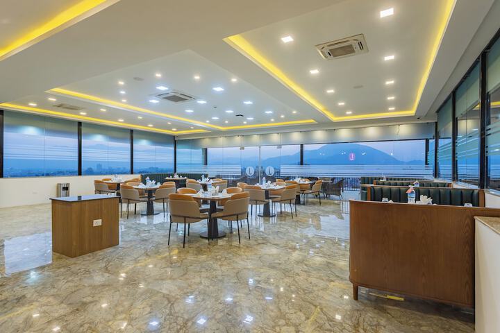 Dining 98 of 126