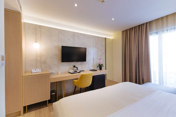 Room 20 of 43