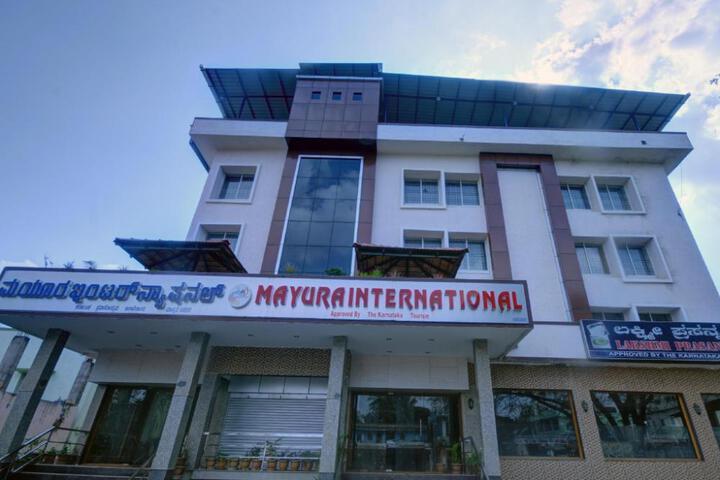 Hotel Mayura International