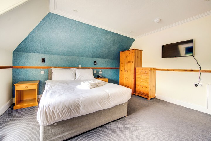 Room 53 of 105