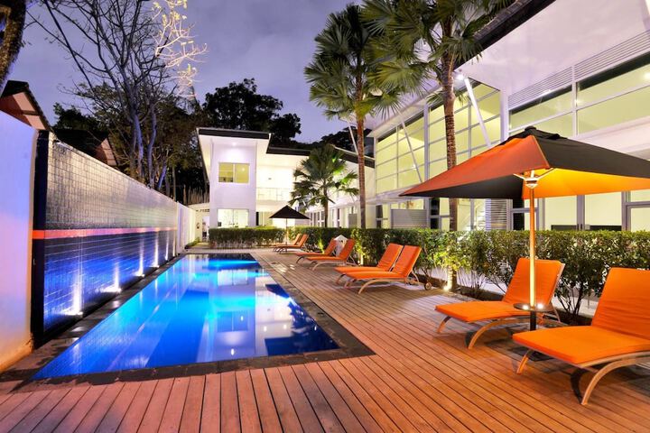 Pool 64 of 87