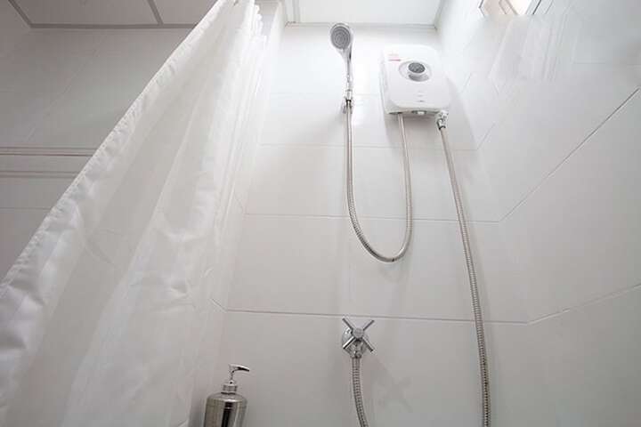 Room 16 of 24