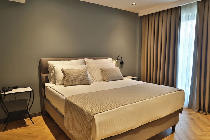 Room 19 of 51