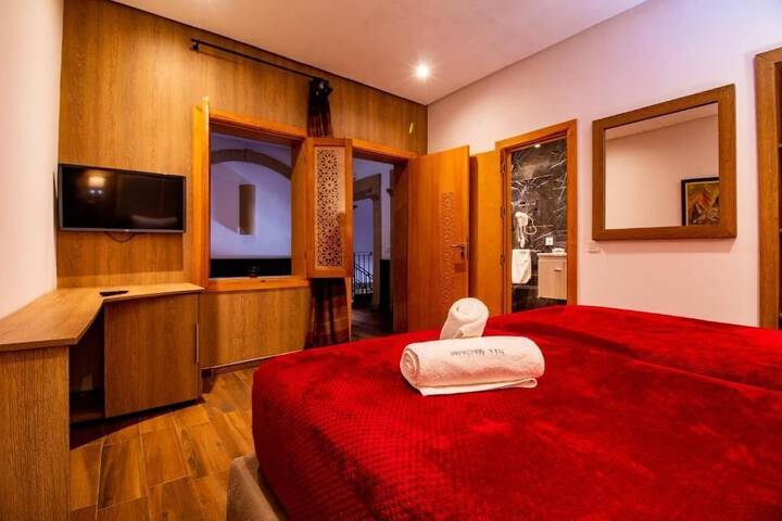 Room 16 of 42