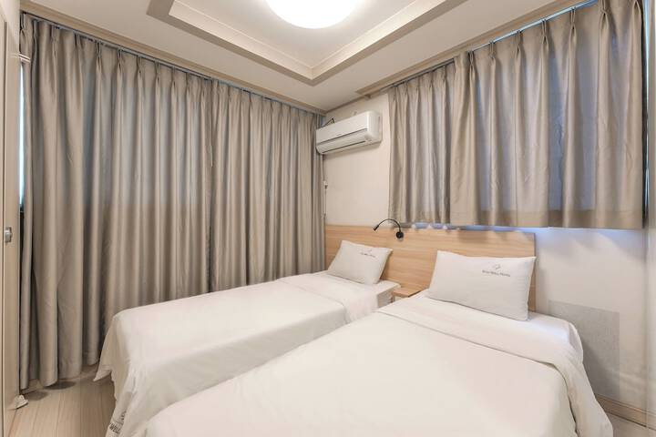 Room 36 of 66