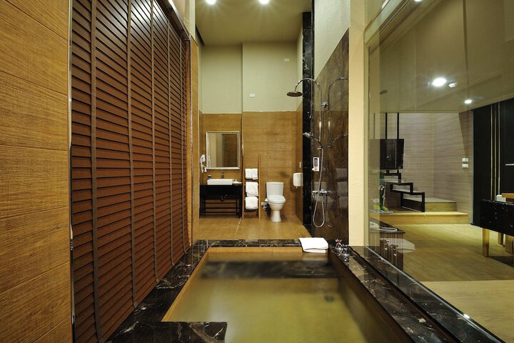 Room 49 of 60