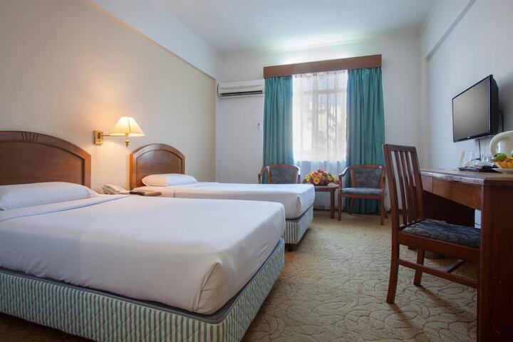 Room 29 of 64