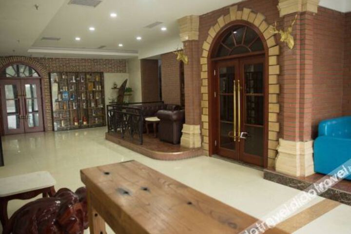 Hotel Interior 10 of 34