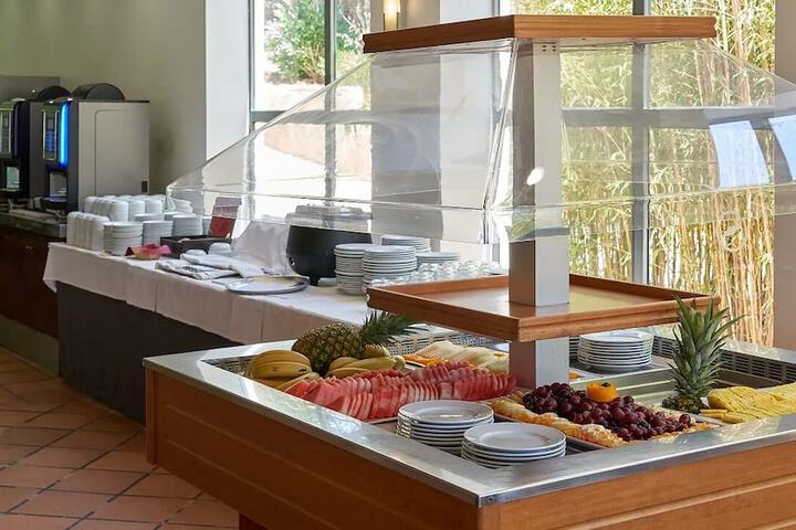 Breakfast/Coffee Service 26 of 39