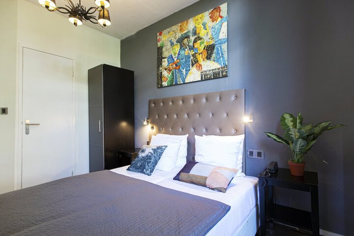 Room 22 of 96