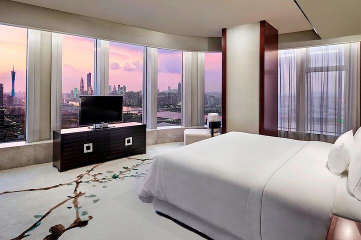 Room 15 of 72