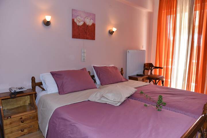Room 14 of 52