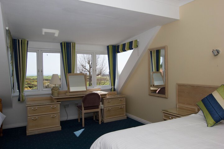 Room 4 of 31