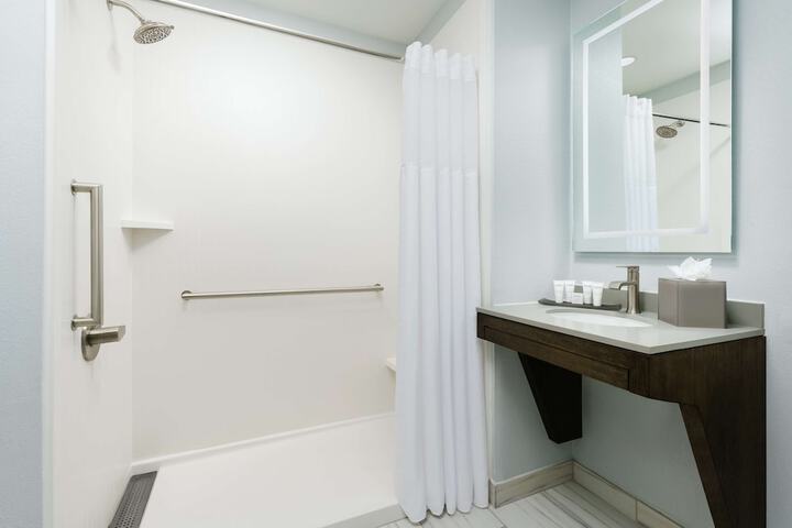 Bathroom shower