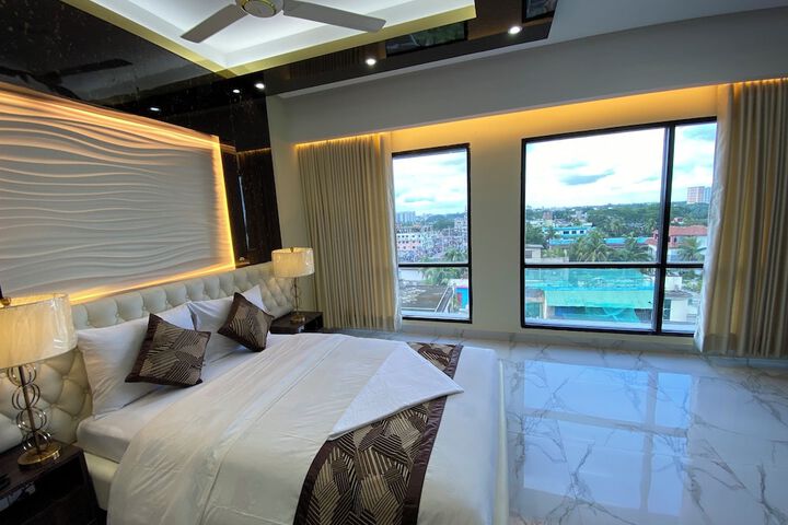 Room 14 of 25