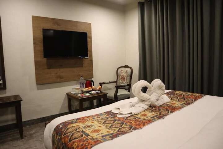 Room 21 of 52