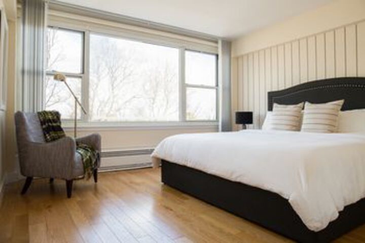 Room 4 of 23