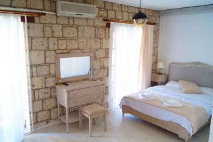 Room 41 of 82
