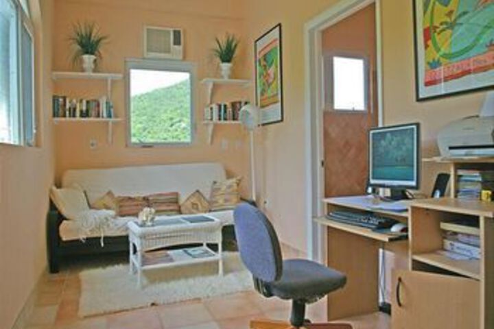 Room 15 of 19