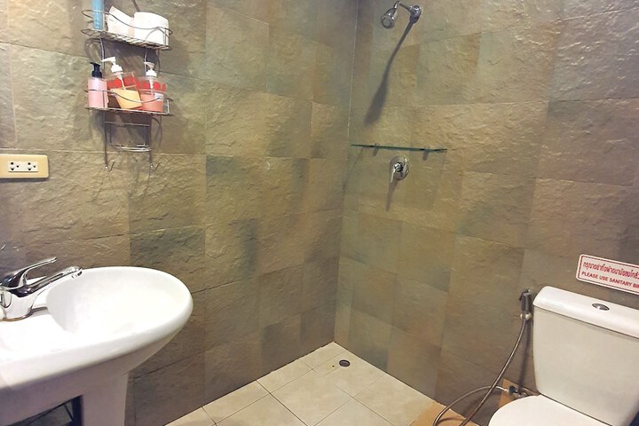 Clean Restrooms
