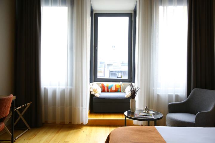 Room 15 of 72