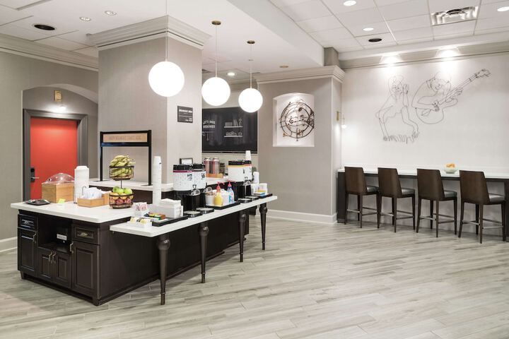 Breakfast area