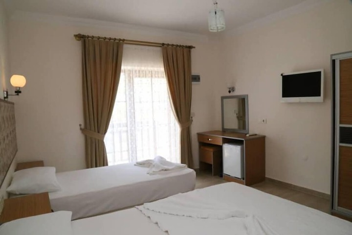 Room 5 of 22