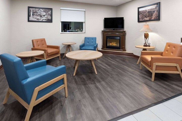 Hotel Interior 4 of 66