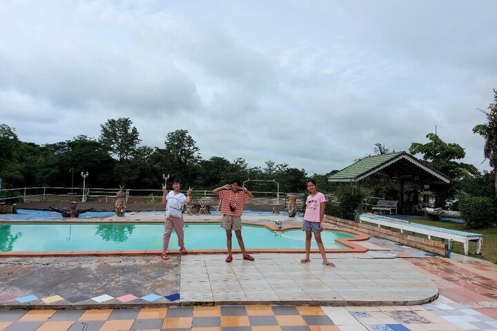 Pool 48 of 308