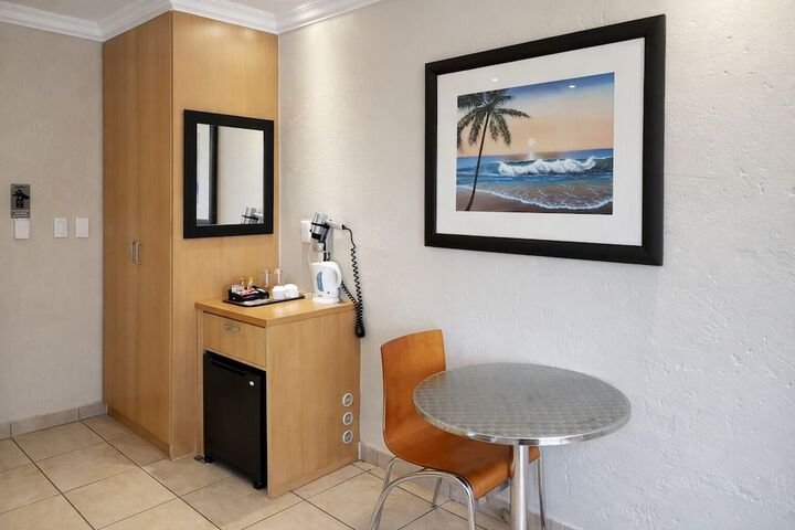 Room 7 of 40
