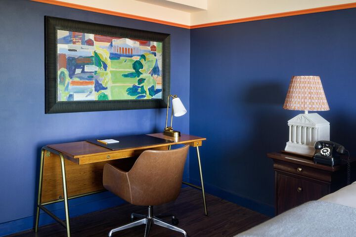 Room 15 of 51