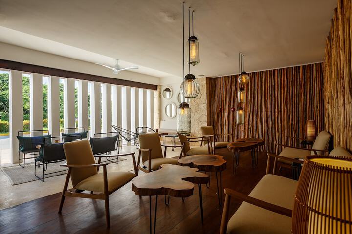 Hotel Interior 10 of 72