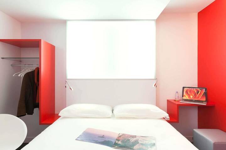 Room 13 of 55