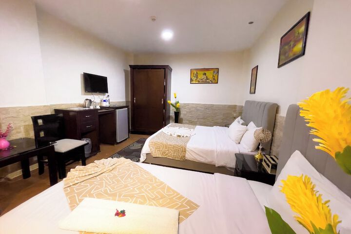 Room 111 of 340